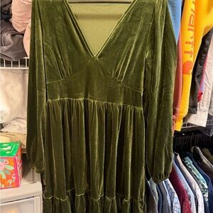 HALARA Deep Green Velvet Long Sleeve Dress
